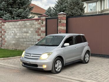 машина дизел: Toyota ist: 2003 г., 1.5 л, Автоматтык, Газ, Универсал