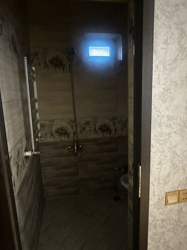 Uzunmüddətli kirayə evlər: 240 kv. m, 4 otaqlı, Kanalizasiya, Kombi, İnternet -da lalafo.az — 12 Uzunmüddətli kirayə evlər: 240 kv. m, 4 otaqlı, Kanalizasiya, Kombi, İnternet — 12