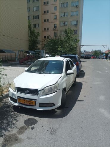автомобиль для продажи: Chevrolet Aveo: 2017 г., 1.5 л, Механика, Газ, Седан