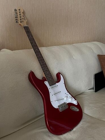 VAZ (LADA): Elektron gitara, Fender
