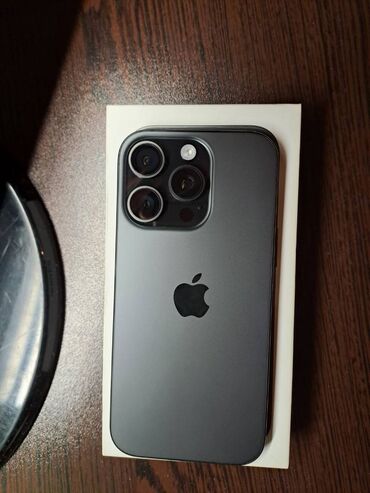 Apple iPhone: IPhone 16 Pro, 256 GB, Black Titanium, Face ID — 2