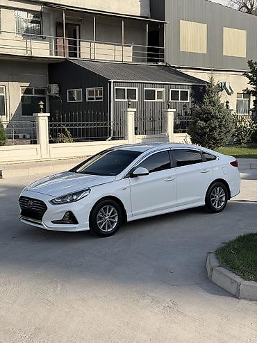 Продажа авто: Hyundai Sonata: 2018 г., 2 л, Автомат, Газ, Седан — 2