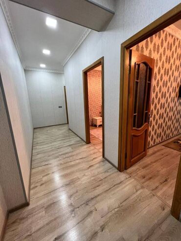 Uzunmüddətli kirayə mənzillər: İnşaatçılar metrosunun çıxışında, 14 mərtəbəli binanın 10-cu — 7