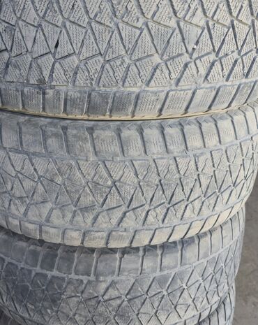 мотор дизельный: Шины 285 / 60 / R 18, Зима, Внедорожные (АТ/МТ), Япония, Bridgestone