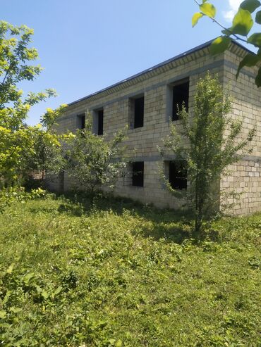 Həyət evləri və villaların satışı: 5 otaqlı, 300 kv. m