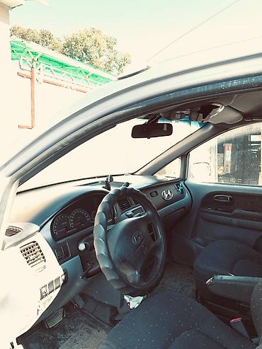 авто вит: Hyundai Trajet: 2000 г., Автомат, Бензин, Минивэн — 7