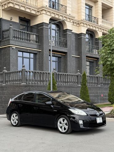 Toyota: Toyota Prius: 2011 г., 1.8 л, Автомат, Гибрид, Хэтчбэк