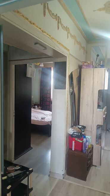 Mətbəx mebeli: Sumqayit şeherinde 2otagli leningtad lahiyeli mənzil satilir.5/4,orta — 14