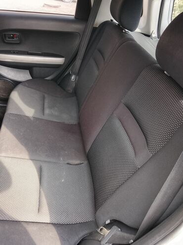 Toyota: Toyota ist: 2004 г., 1.5 л, Автомат, Бензин, Хэтчбэк — 6