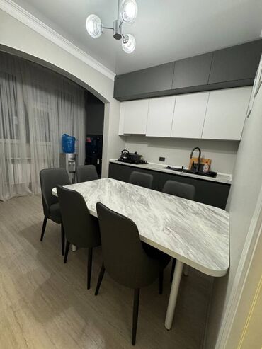 микрорайон квартиры 9: 2 комнаты, 68 м², 106 серия улучшенная, 2 этаж, Евроремонт