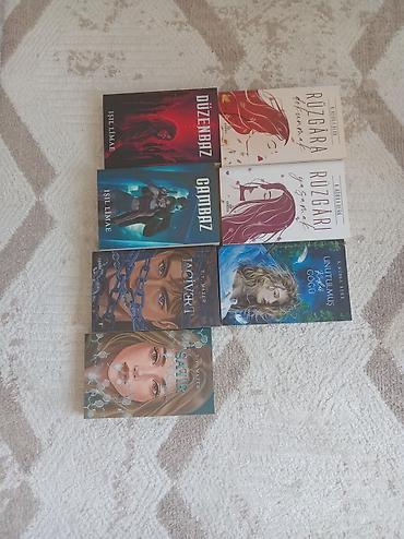 gozel kitab sekilleri: Biri 5 manat. Dəstdə olan adlar və müəlliflər: - Işıl İlmae – — 1