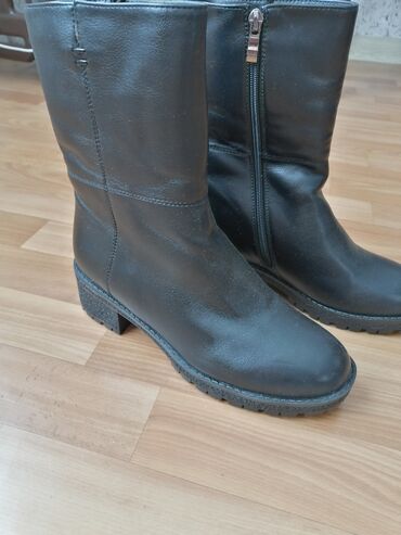 зимние обуви женские: Сапоги, 40, цвет - Черный