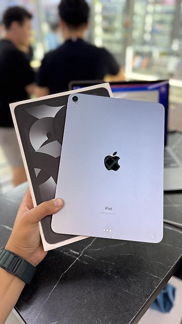 ipad air: Планшет, Apple, память 256 ГБ, 10" - 11", Wi-Fi, Б/у, Детский цвет - Голубой — 2