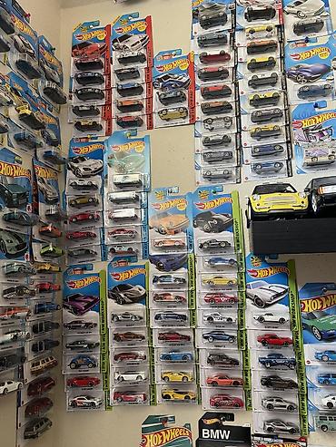 hello kitty oyuncaq: ŞƏKİL NÜMUNƏ ÜÇÜN QOYULUB. Hot Wheels kolleksiya miqyasında die-cast — 1
