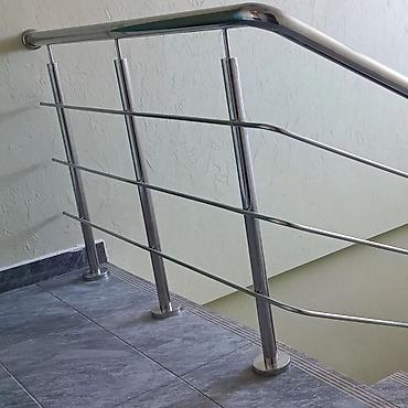 Обшивка лестниц: Перила из нержавейки просто идеально подходят при абсолютно любом — 3