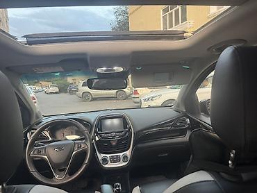 black: Chevrolet Spark: 2016 г., 1 л, Автомат, Бензин, Хэтчбэк — 7