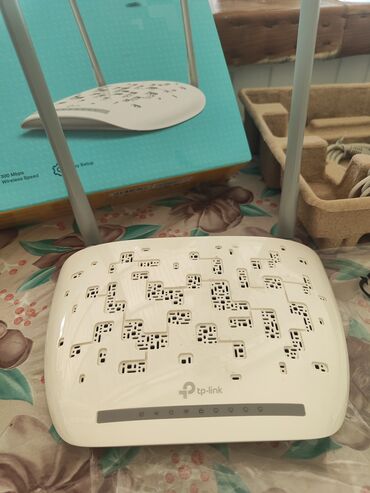 adsl wifi modem router: Wi Fi Tp-link TD-W8961N
300 mbps
tam işlək vəziyyətdə.
Gəncə şəhəri