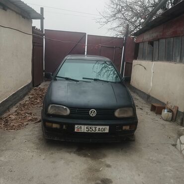 Унаа сатуу: Volkswagen Golf: 1993 г., 1.8 л, Механика, Бензин, Седан