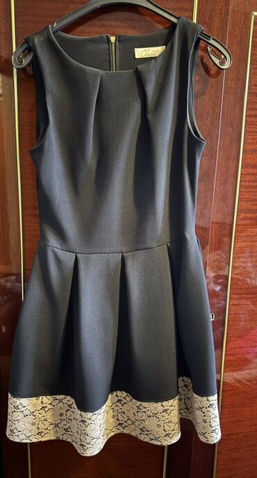 Dəstlər, kostyumlar: Her bir paltarin qiymeti 20 Azn, kime maraqlqidirsa hansi paltar yazin — 26