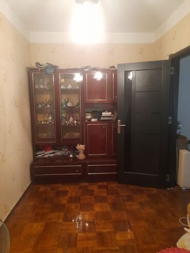 Köhnə tikili: Bileceride Daşkənd proyekti daş bina beş mərtəbəli binanın 2 ci — 8