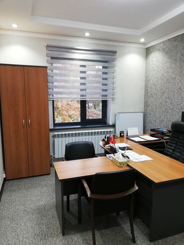 Офисы: Продаю Офис 300 м², С ремонтом, Без мебели, Частный дом, 2 этаж — 15