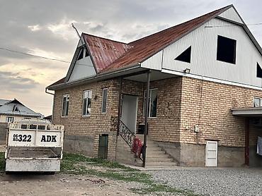 ош особняк: Уй Сатылат 12ки соттик Газ Канализация бар ватсаптан жазсанар видеосун — 1