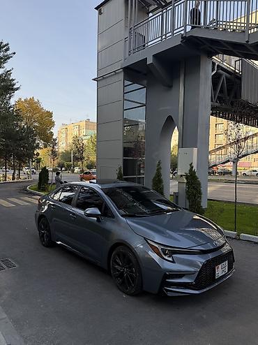 Toyota Corolla: 2023 г., 1.8 л, Автомат, Гибрид, Седан at lalafo.kg Toyota Corolla: 2023 г., 1.8 л, Автомат, Гибрид, Седан