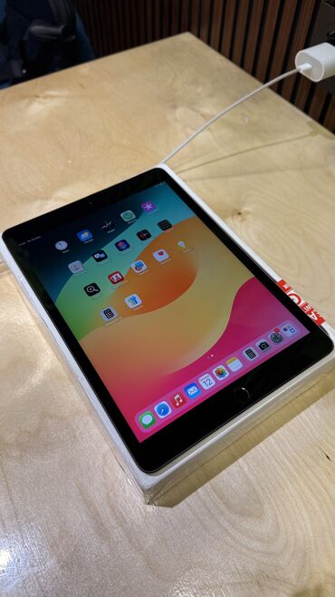 компьютер офисный цена: Планшет, Apple, эс тутум 32 ГБ, 9" - 10", Wi-Fi, Колдонулган, Балдар үчүн түсү - Күмүш