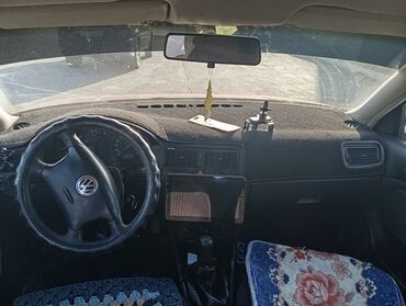 Volkswagen: Volkswagen Golf: 1998 г., 1.6 л, Механика, Бензин, Хэтчбэк — 8