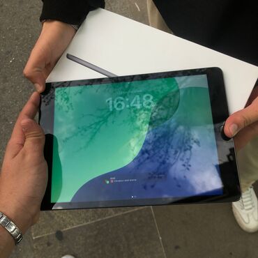 tab s6: Ipad 9 64 yadas cox ideal vezyete 30$ adabtır verilir