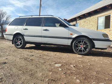 Volkswagen: Volkswagen Passat: 1994 г., 1.8 л, Механика, Газ, Универсал