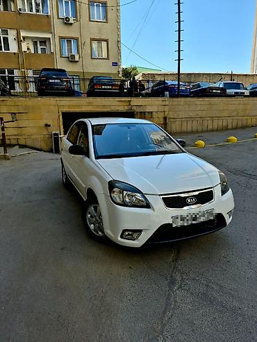 chery maşın: Kia Rio: 1.6 l | 2011 il Sedan — 4