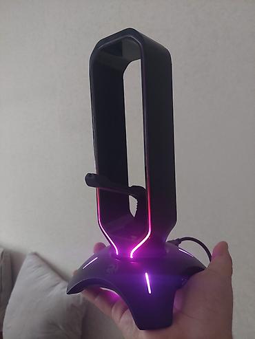 oyun kon: RGB işıqlı qulaqcıq sazlayıcı/stant - Masaüstü üçün qulaqcıq stendi - — 1