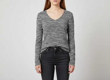 Swetry: Sweter damski, rozmiar S