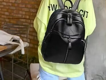 Ostale dečije stvari: Komad 800 din
dva za 1500 din
mini po 700 din — 9