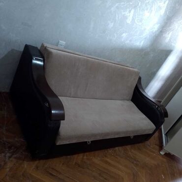 koja divan kreslo: Divan, Açılmayan, Bazasız, Parça, Çatdırılma yoxdur