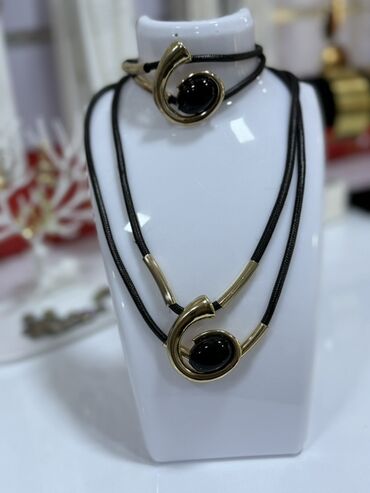 Bijuteriya dəstləri: Qadın bəzək aksesuarları – geniş seçim Məhsullar: - Qızılı tonlarda — 98