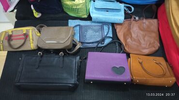 Çantalar: Sumkalar hamsi bir yerdə 20 azn yaxşı vəziyyətdədirlər