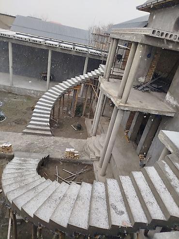 Бетонные лестницы: Бетонная лестница Для дома, Форма лестницы: Много-маршевая — 9