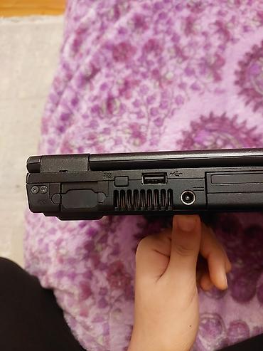 Digər noutbuklar və netbuklar: Klassik dizaynlı noutbuk - Ekran: təxminən 15–17 düym, parlak panel — 9