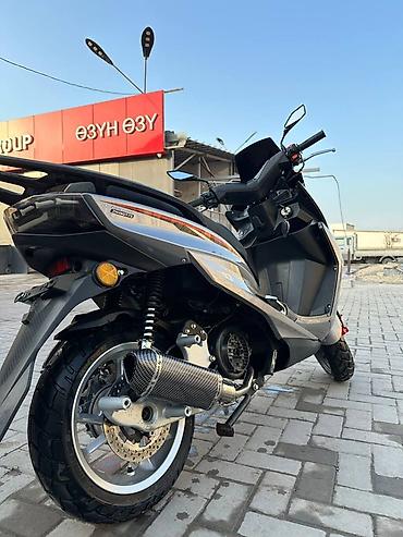 Скутеры: Тип скутера 150 куб. см, Бензин, Б/у — 2