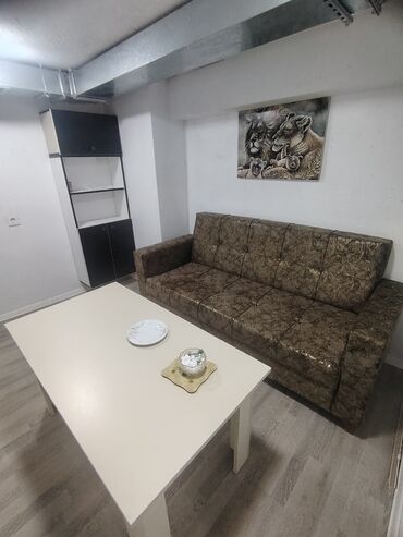 Hazır biznes: 8 tv 8 divan 8 gurnalni 6 tv altigi 8 krasteyn 6 ps 3 1 ps 4 4 divan 4 — 7