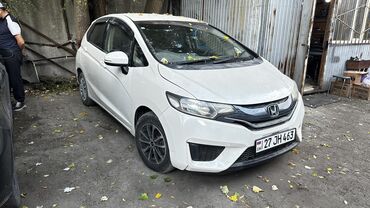 Honda: Honda Fit: 2013 г., 1.3 л, Вариатор, Бензин, Хэтчбэк