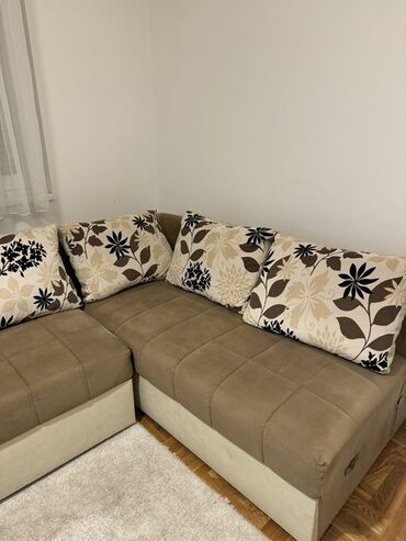 Ugaone garniture: NA PRODAJU UGAONA GARNITURA Prodajem ugaonu garnituru u odličnom — 10