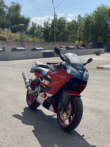 мотоцикл планета 3: Спортбайк Kawasaki, 600 куб. см, Бензин, Чоңдор үчүн, Колдонулган