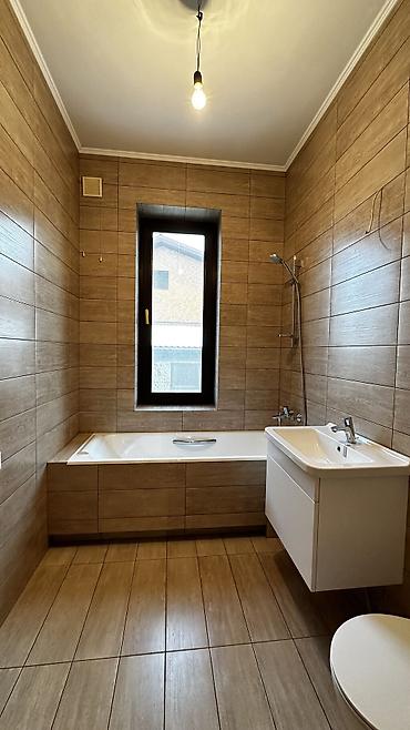 Продажа коттеджей и домов: Два новых дома на соседних участках в современном европейском стиле — 15