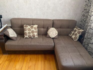 metbex künc divanları: Künc divan, Parça