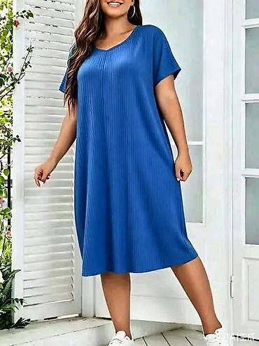 Haljine: Haljine za punije 
XL 2XL 3XL 
Cena : 2700 dinara — 13