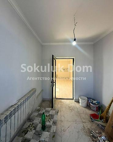 1: 🏠Продается дом с. Сокулук, от трассы 800 метров. 🟡Комнаты: 4 🟡Участок — 10