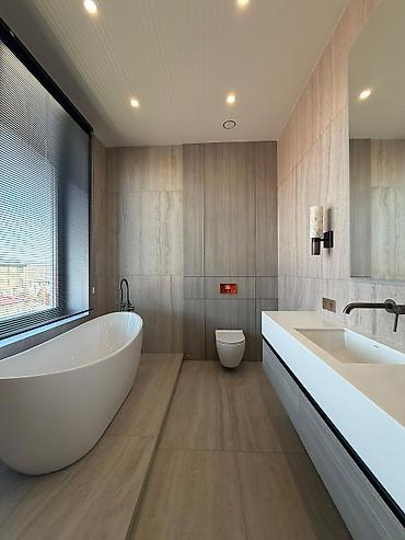 Продажа коттеджей и домов: Продаётся новый 6-комнатный дом в районе Байтик Площадь: 300 м² — 21